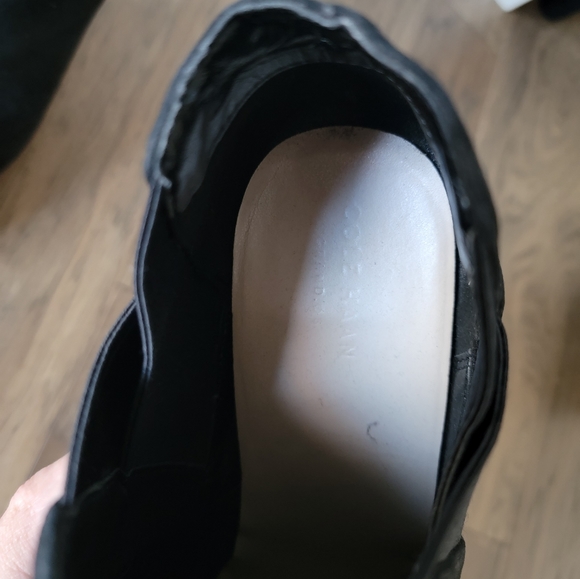 COLE HAAN ANKLE Suede Booties Boots Heels Shoes Black Size 10 - Picture 4 of 9